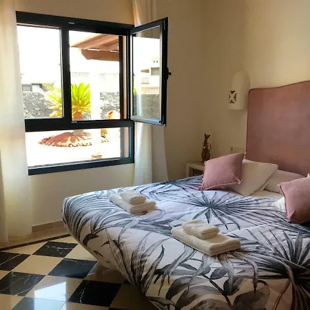 Mici فيلة بلايا بلانكا